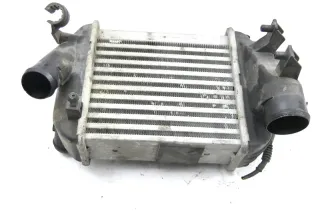 Audi A6 8E B6 B7 Ladeluftkühler Ladeluft Kühler 8e0145805P links 6 Zylinder Öl - Bild 1