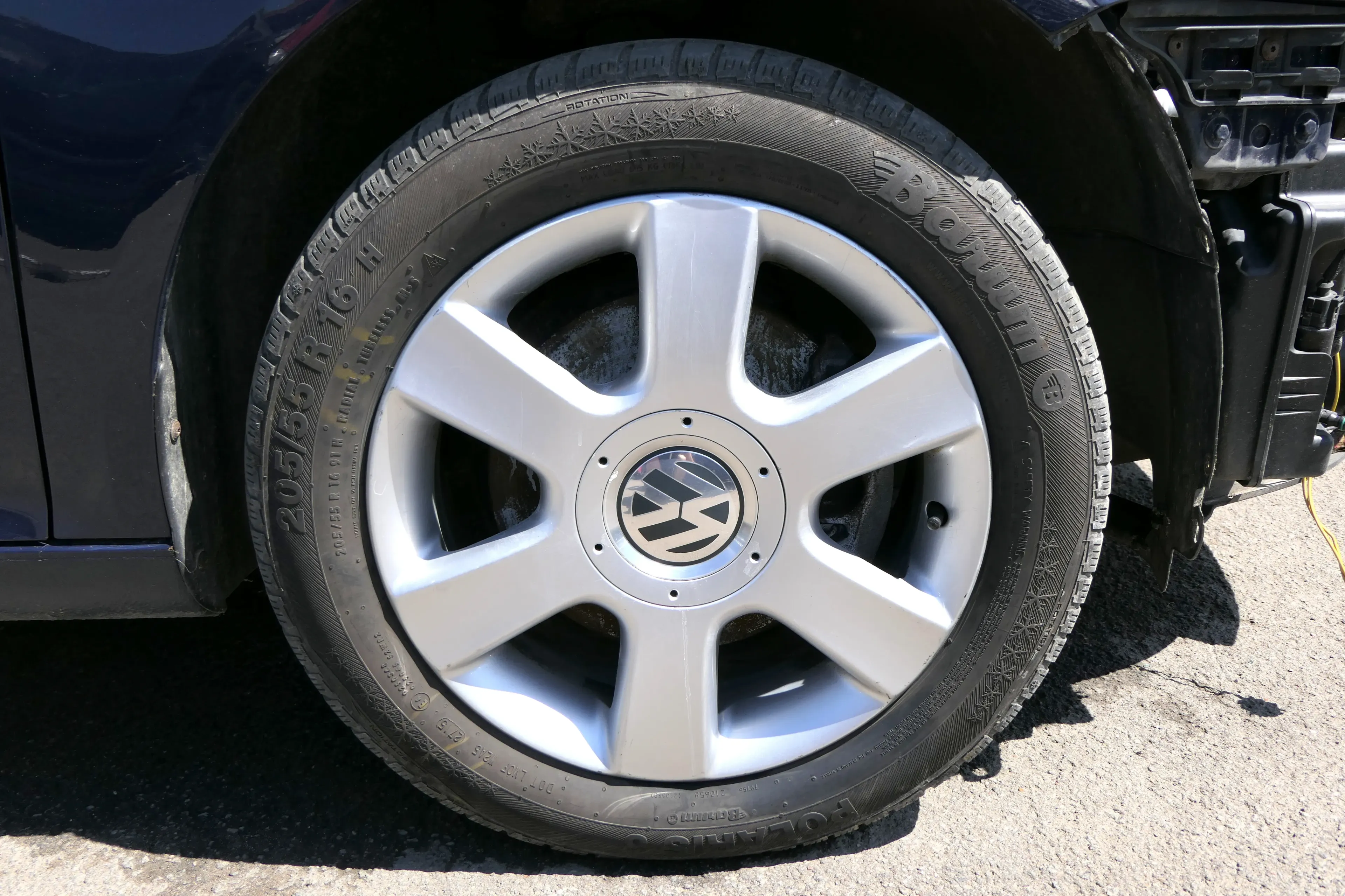 VW Golf 5 Touran Alufelgen Winterreifen M&S Reifen Felgen 205/55 R16 91H - 3-4mm - Bild 1
