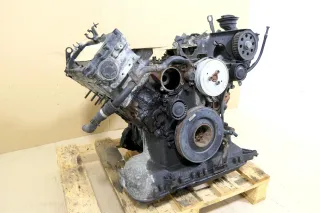 A4 8K B8 A5 8T Motor 2,7 TDI CGKA CGKB OHNE ANBAUTEILE- 189.000km  Automatik - Bild 4