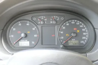VW Polo 9N Tacho Tachometer Kombiinstrument 6Q0920803E 1,2 47kw 40kw 302.000KM - Bild 1