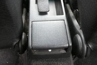 VW Passat 3A 35i Mitteltunnel Aschenbecher Verkleidung Abdeckung - Bild 2