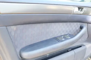 Audi A6 4B Türverkleidung Verkleidung Tür vorne +hinten links rechts blau mariti - Bild 3
