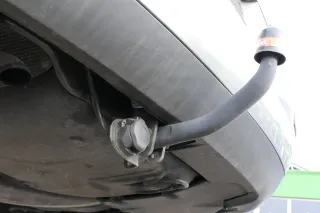 VW Passat 3BG Anhängerkupplung Anhängekupplung starr starre Bosal + Kabelbaum - Bild 1