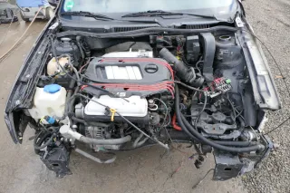 VW Golf 4 Bora Ölkühler Halter 2,3 AGZ Motor 150PS 110kw 066115403 -(1x an Motor - Bild 1