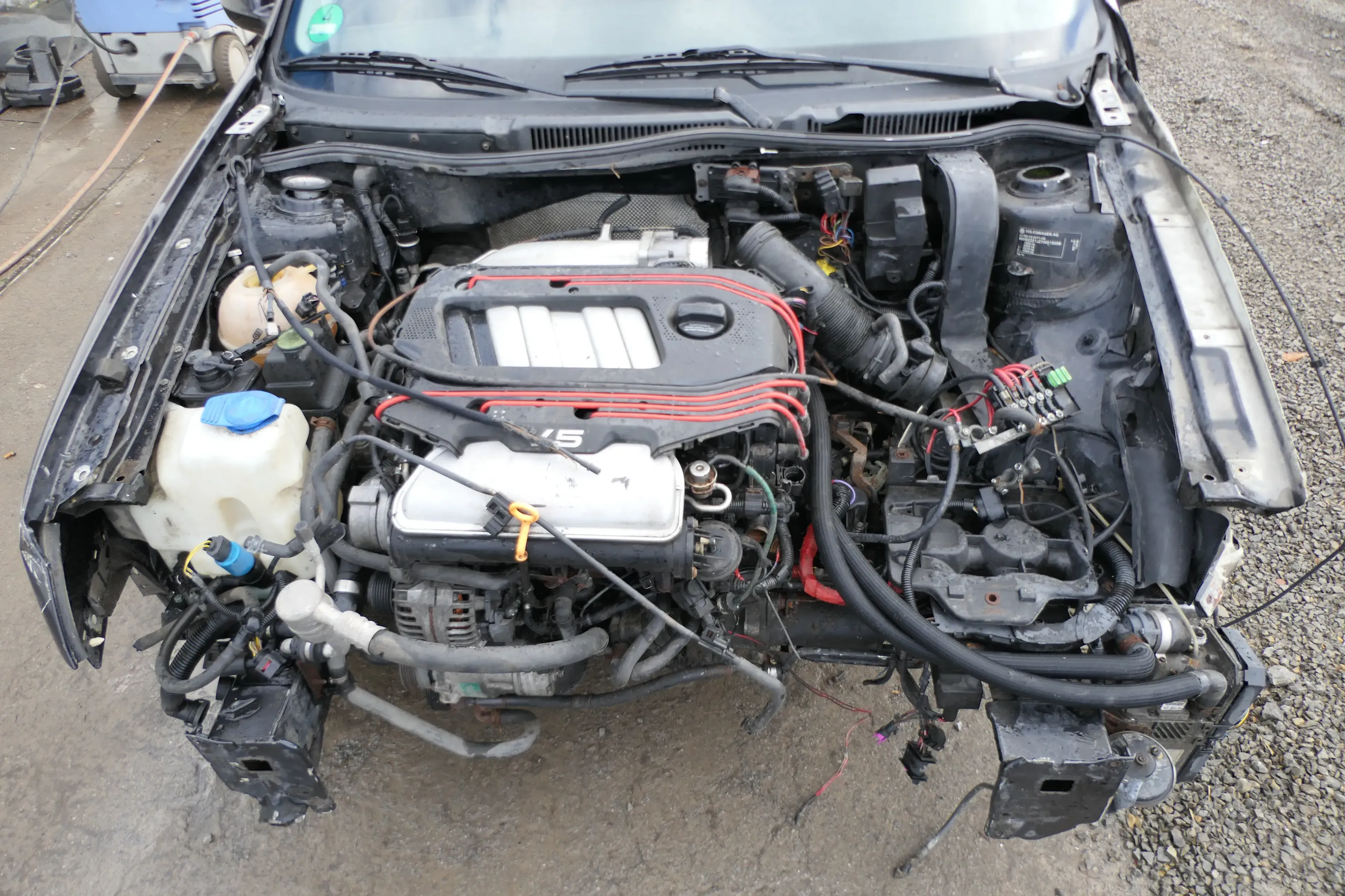 VW Golf 4 Bora Ölkühler Halter 2,3 AGZ Motor 150PS 110kw 066115403 -(1x an Motor - Bild 1