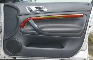 1x Skoda Superb 3U Türverkleidung Verkleidung Tür vorne rechts Leder onyx - Bild 1