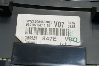 VW Passat 3BG Tacho Tachometer Kombiinstrument 3B0920847E Diesel TDI 2,5 278.000 - Bild 5