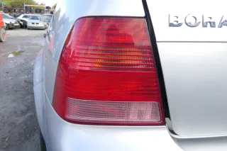 VW Bora Limousine Rücklicht Rückleuchte original hinten links 1J5945111AA 1J2 - Bild 2