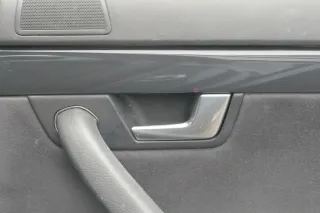 1x A4 8E B6 Türverkleidung Verkleidung Tür hinten rechts schwarz soul - Bild 3