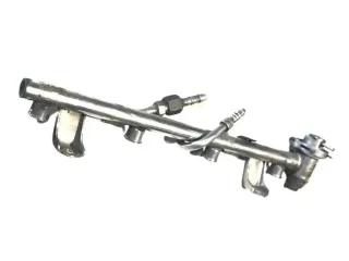 3BG Audi A4 058133681C ALT 96kw 2,0 + Einspritzleiste Leiste - Bild 1