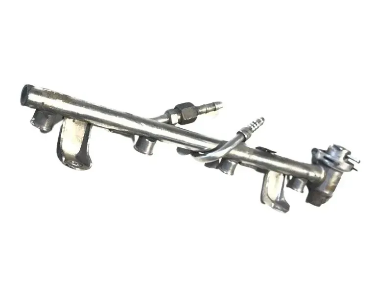3BG Audi A4 058133681C ALT 96kw 2,0 + Einspritzleiste Leiste - Bild 1