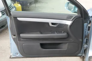 1x A4 8E B7 Türverkleidung Verkleidung Tür vorne links soul schwarz - Bild 1