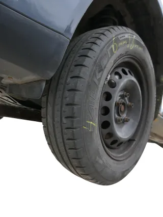 4x VW Golf 6 Plus 5M 195/65 R15 91T Sommerreifen Felgen Reifen ca.5-6mm - Bild 5
