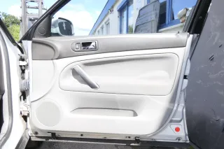 VW Passat 3B Mittelkonsole Verkleidung Optik Dekor Türgriff Aschenbecher Becherh - Bild 6