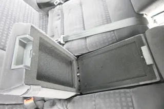 VW Passat 3B 3BG Kombi Variant Sitz Rückbank Rücksitzbank 3 Punkt Gurt dunkel - Bild 4