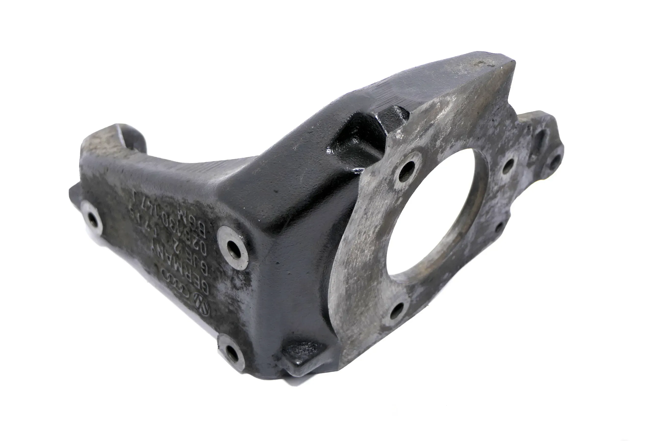 VW T4 Einspritzpumpe Halter Konsole 1.9 TDI ABL 028130147J - Bild 1