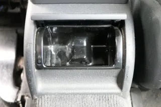 Audi A3 8L Aschenbecher Zigarettenanzünder hinten schwarz 8L0857961  6PS - Bild 2
