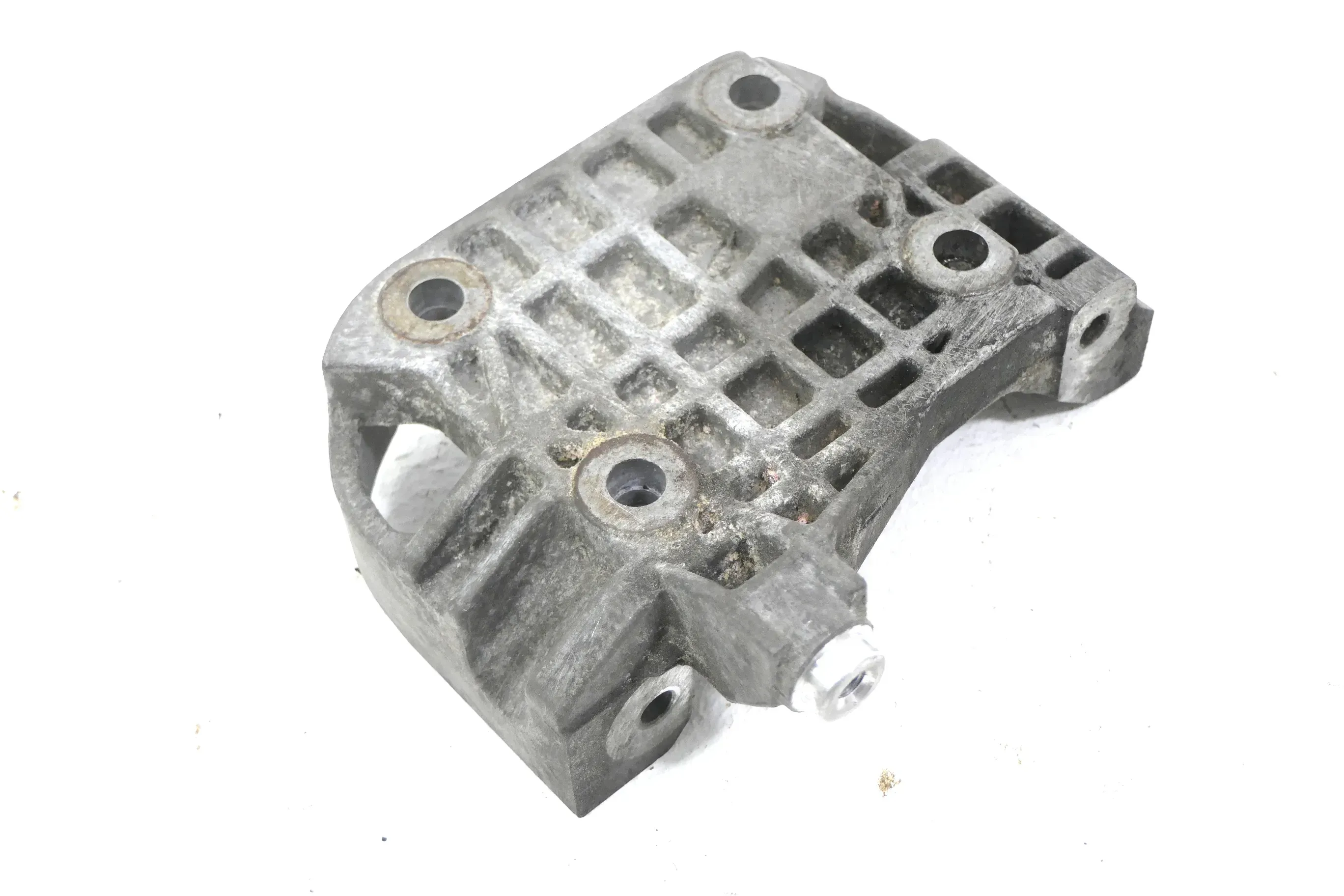VW Touareg 7L Q7 Halter Konsole Lichtmaschine Träger 059903143P CASA - Bild 1