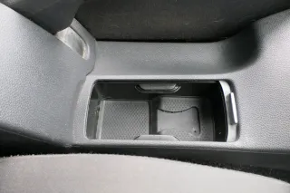 VW Golf 5 V 1K Mittelkonsole Mitteltunnel um Schaltung schwarz 1K0863243A - Bild 3