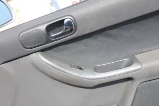 Audi A3 8L Türverkleidung Verkleidung Tür vorne rechts 2/3-Türer onyx - Bild 2