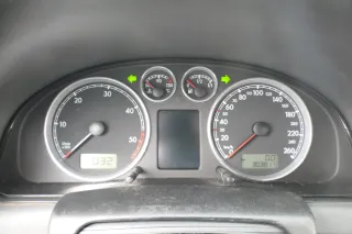Passat 3BG Tacho Tachometer Kombiinstrument 3B0920849B Diesel BDG BAU 303.000km - Bild 1