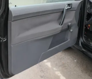 VW Polo 9N Türverkleidung Verkleidung Tür vorne & hinte links +rechts 2/3-Türer - Bild 2