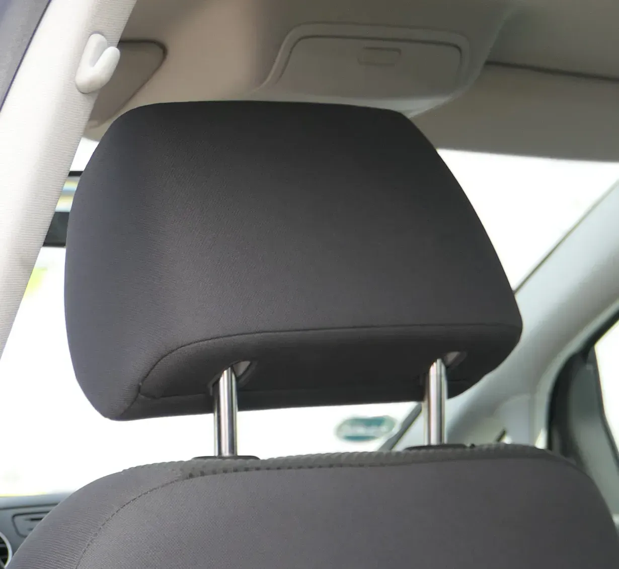 1x Golf 5 1K Jetta auc Kombi Kopfstützen Kopfstütze vorne rechts links schwarz - Bild 1