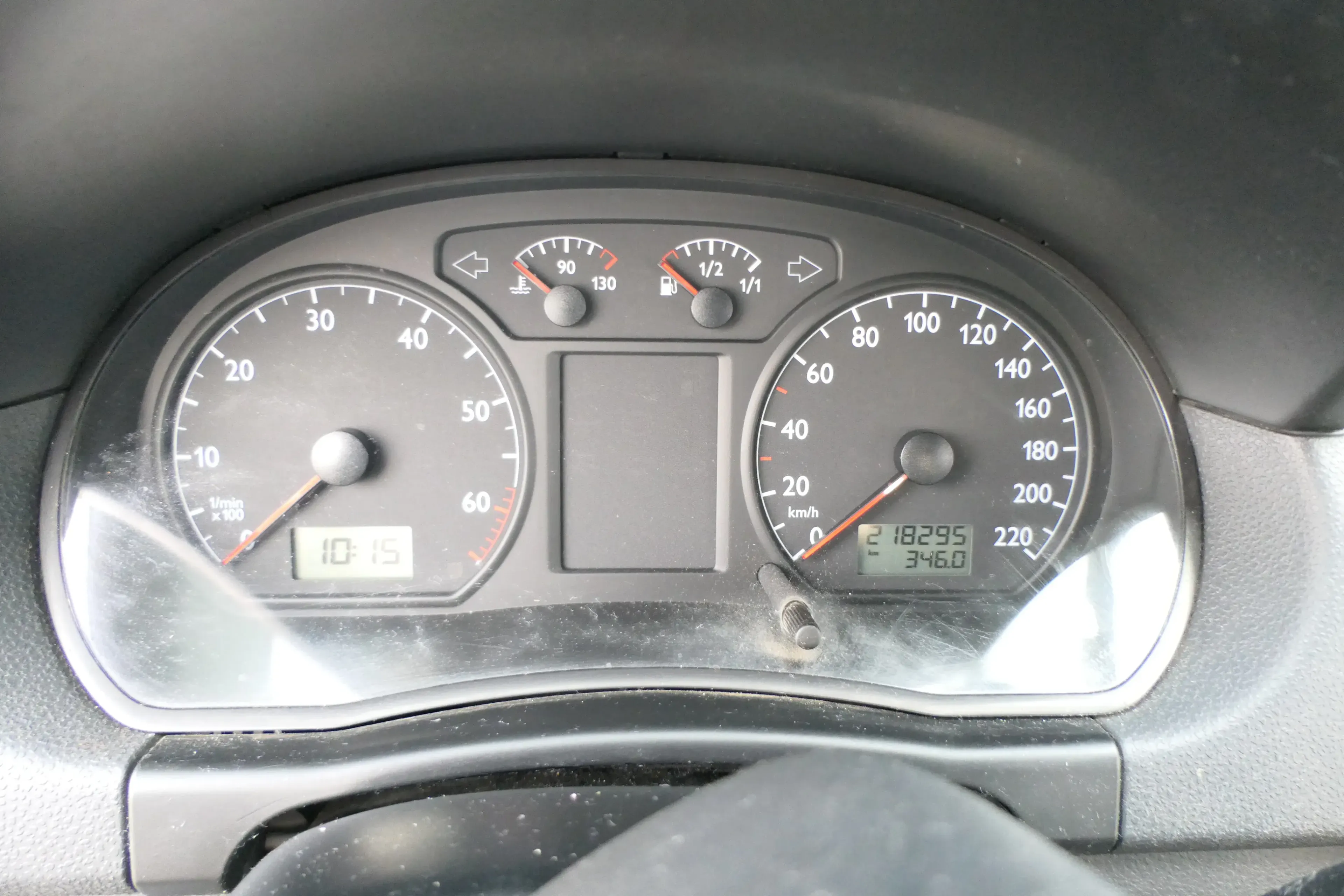 VW Polo 9N Tacho Tachometer Kombiinstrument 218.000km 6Q0920800P 1,2 47kw 40kw - Bild 1