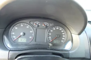 VW Polo 9N Tacho Tachometer Kombiinstrument 144.000km 6Q0920800P 1,2 47kw 40kw - Bild 1
