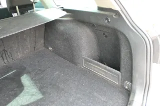 VW Passsat 3C B6 Kombi Abdeckung Verkleidung Kofferraum hinten rechts schwarz - Bild 1