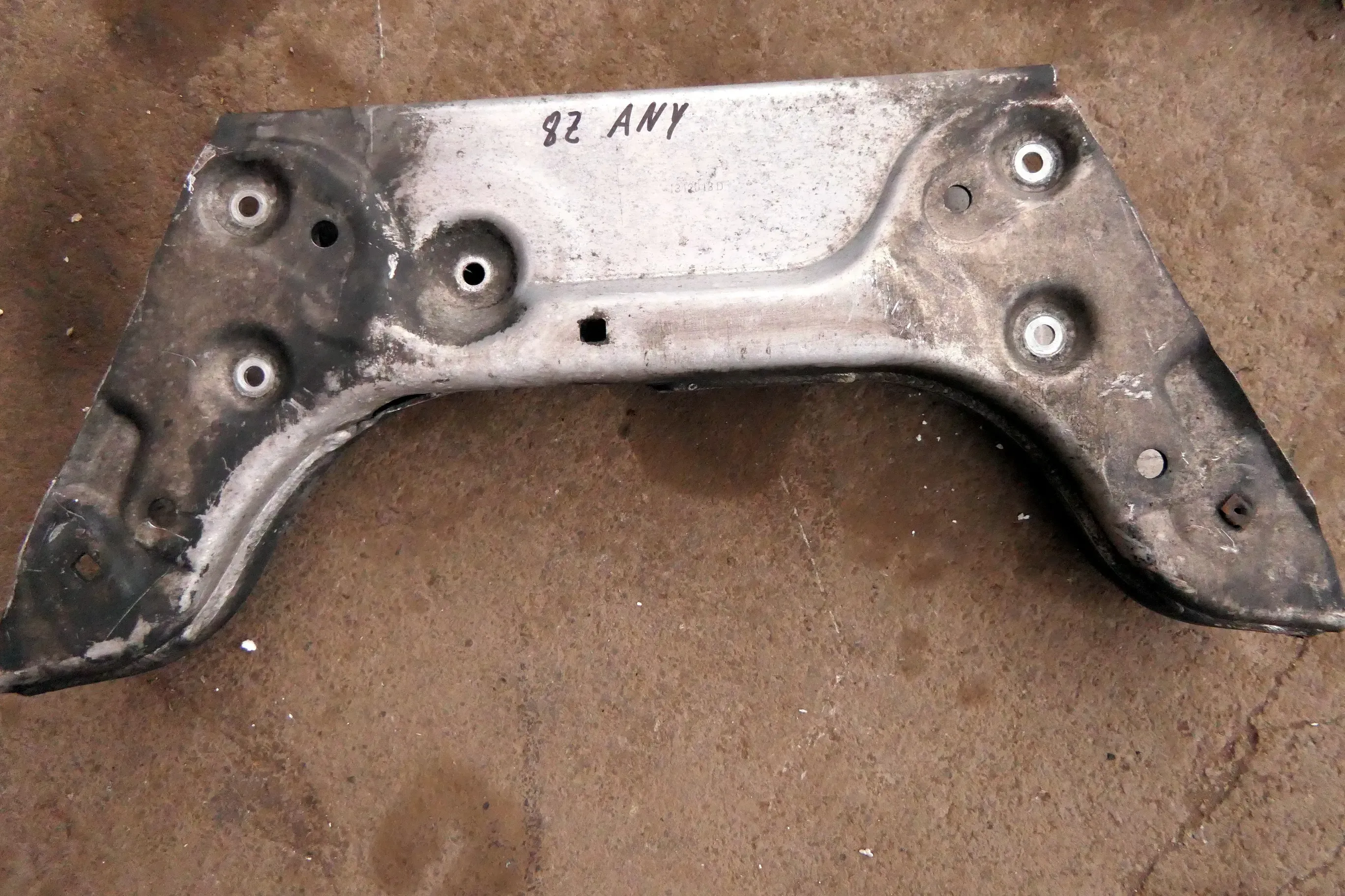 Audi A2 8Z 3L Achse vorne Vorderachse Aggregateträger 8Z0199287E 1,2 ANY Alu - Bild 1