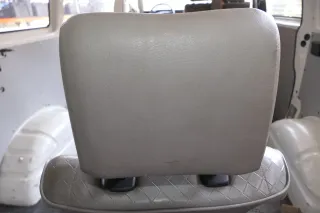 VW T4 Sitz vorne links oder rechts Kopfstütze Kopfstützen (Kunstleder Leder) - Bild 2