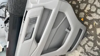 VW Crafter 7C MAN TGE Türverkleidung Verkleidung Tür vorne rechts grau - Bild 6