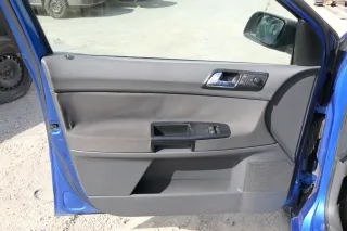 1x VW Polo 9N 9N3 Türverkleidung Verkleidung Tür vorne links  4/5-Türer dunkel - Bild 4