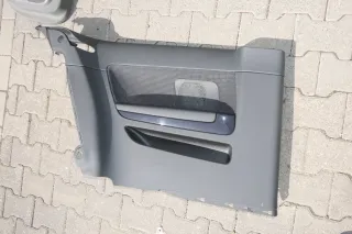 Audi A3 8P Seitenverkleidung Seite Verkleidung hinten links schwarz 2/3-Türer - Bild 1