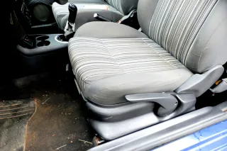 VW Fox Sitz Fahrersitz vorne links OHNEAirbag höhenverstellbar - Bild 3