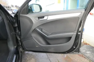 1x A4 8K B8 Türverkleidung Verkleidung Tür vorne rechts schwarz - Bild 1