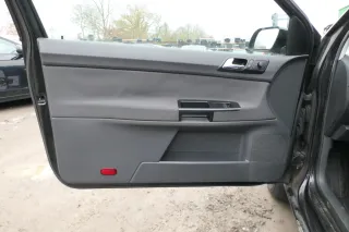 1x VW Polo 9N Türverkleidung Verkleidung Tür vorne links 2/3-Türer Fahrertür - Bild 3