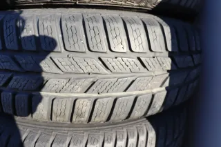 VW Polo 6R Ibiza Felgen Reifen 175/70 R14 84T Winterreifen 5jx14H2 ET35 ca 4-5mm - Bild 2