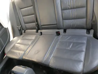 VW Golf 5 V Sitz Sitze hinten Rückbank Rücksitzbank 3 Punkt Gurt Lehne Leder - Bild 2