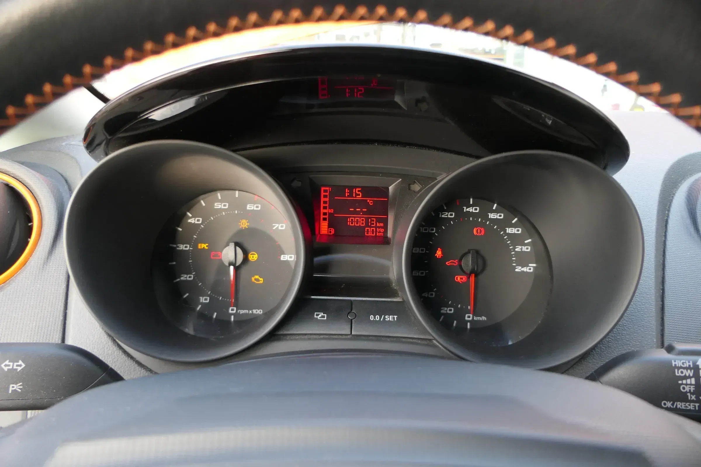 Seat Ibiza 6J Tacho Tachometer Kombiinstrument 100.813 km 6J0920801 X Benzin BTS - Bild 1