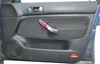 1x Golf 4 Bora Türverkleidung Verkleidung Tür vorne rechts 4/5-Türer schwarz - Bild 1
