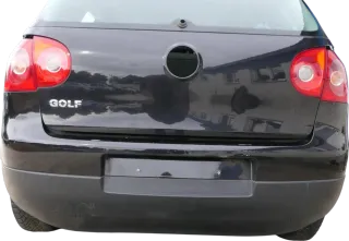 VW Golf 5 1K Limousine Stoßstange hinten Heckstoßstange schwarz LC9Z - Bild 1