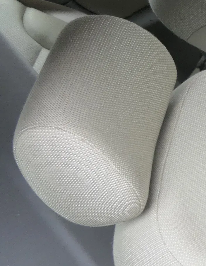 Audi A3 8L Kopfstütze vorn vorne oder hinten (rechts o. links) beige jive twist - Bild 1