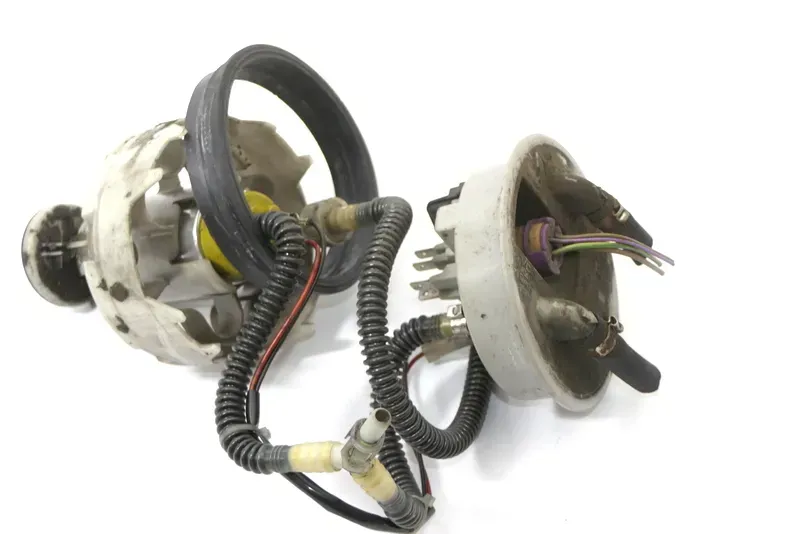 Audi A4 B5 Dieselpumpe Tankpumpe 8D0906087AF Kraftstoffpumpe 1,9 TDI AJM - Bild 1