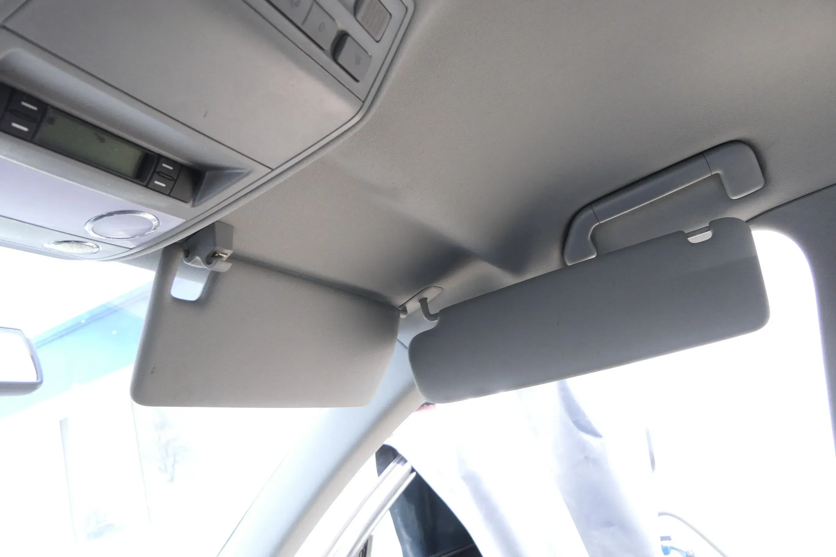 VW Touareg 7L Sonnenblenden Sonnenblende grau rechts 7L6857552AQ doppelt kristal - Bild 1