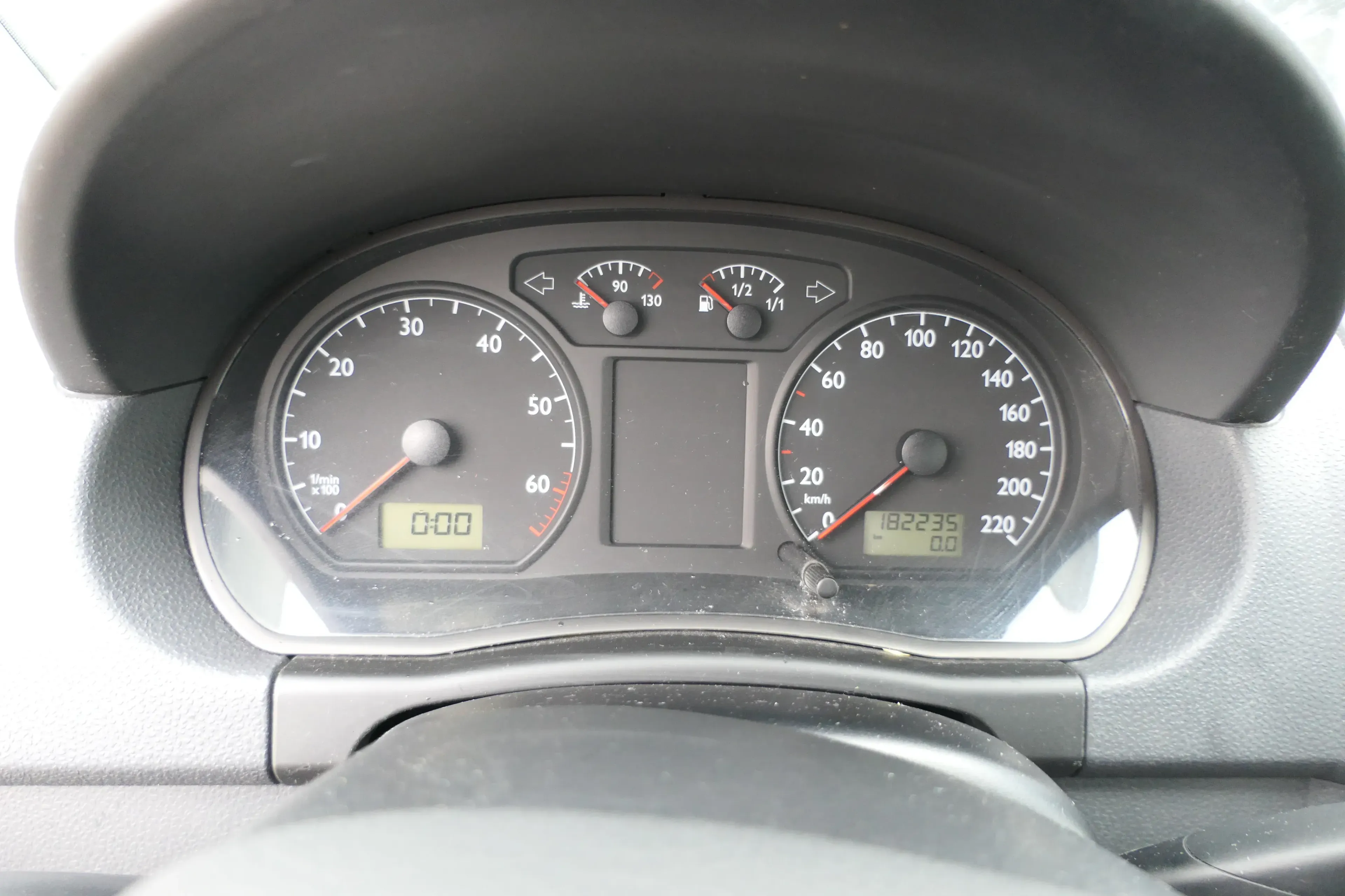 VW Polo 9N Tacho Tachometer Kombiinstrument 182.000km 6Q0920800P 1,2 47kw 40kw - Bild 1