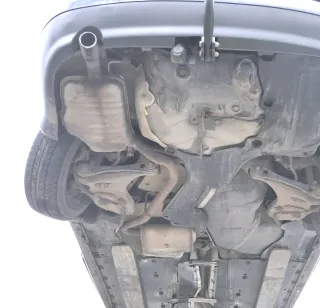 Audi A4 8E B6 Auspuff Endschalldämpfer Endtopf + Mittelschalldämpfer ALZ Benzine - Bild 1