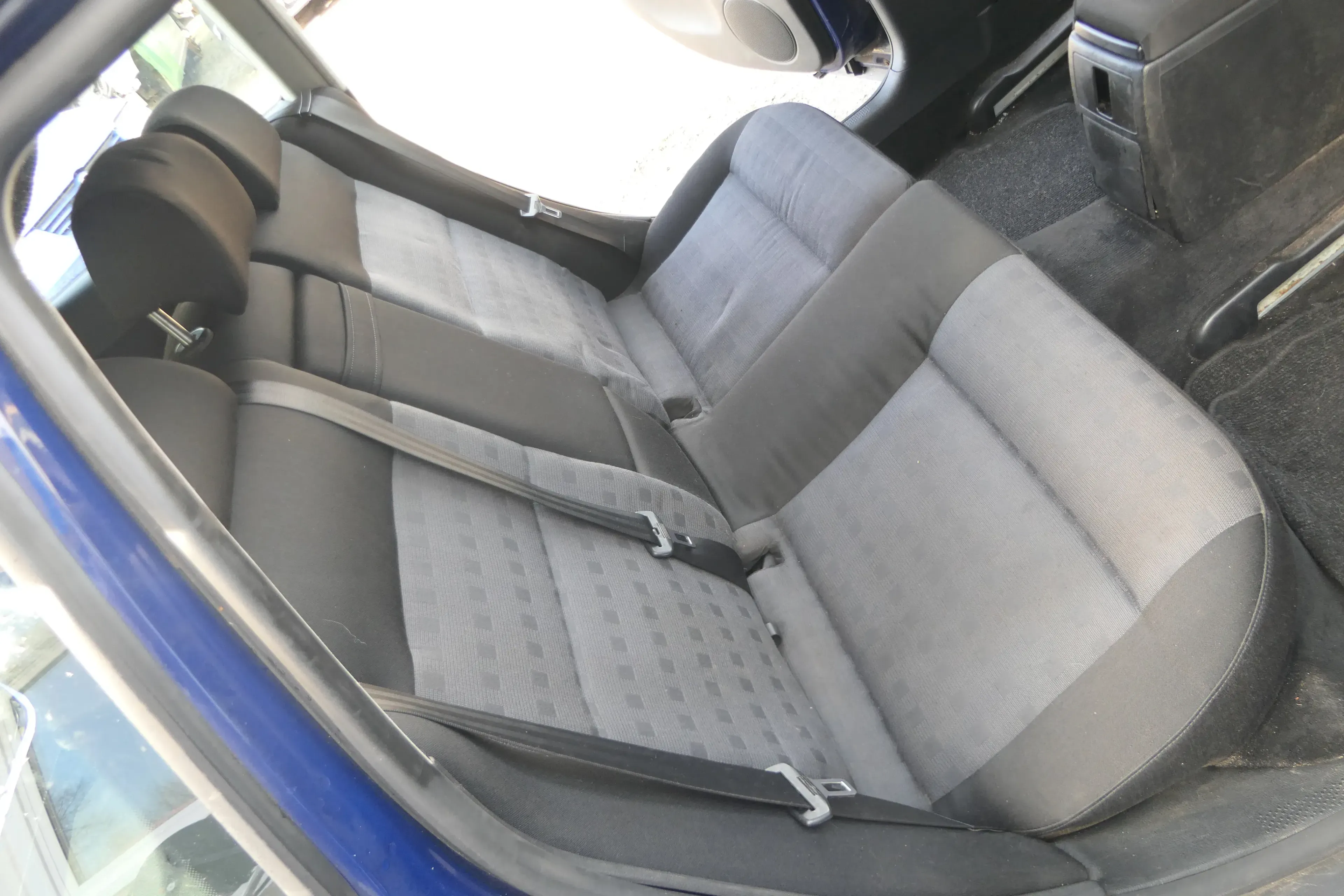 VW Passat 3B 3BG Kombi Variant Sitz Rückbank Rücksitzbank 3 Punkt Gurt Sport - Bild 1