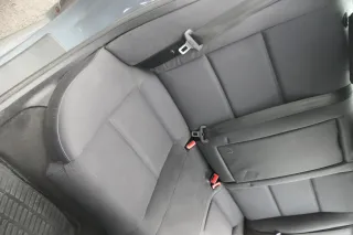 Audi A4 B6 B7 8E Limousine Sitz Rückbank hinten schwarz umklappbar mit 3x Kopfst - Bild 3